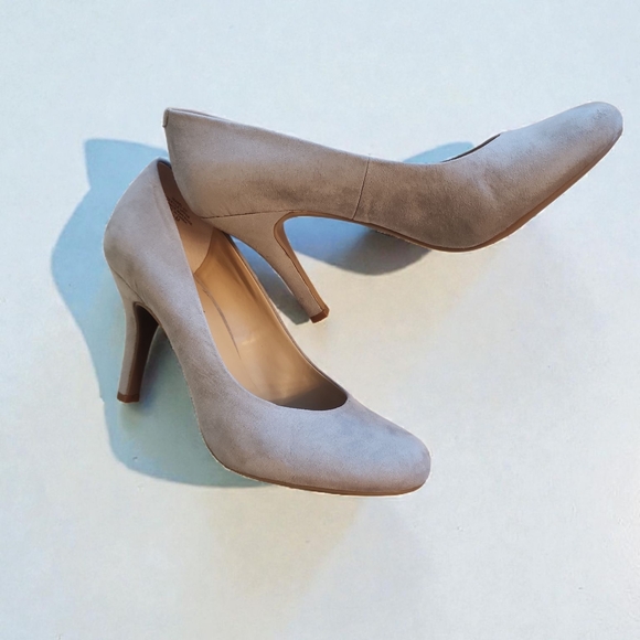 Kelly & Katie Taupe Heels - Picture 3 of 10